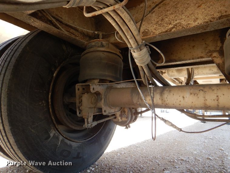 image for item DK8252 1998 Ledwell  feed delivery trailer