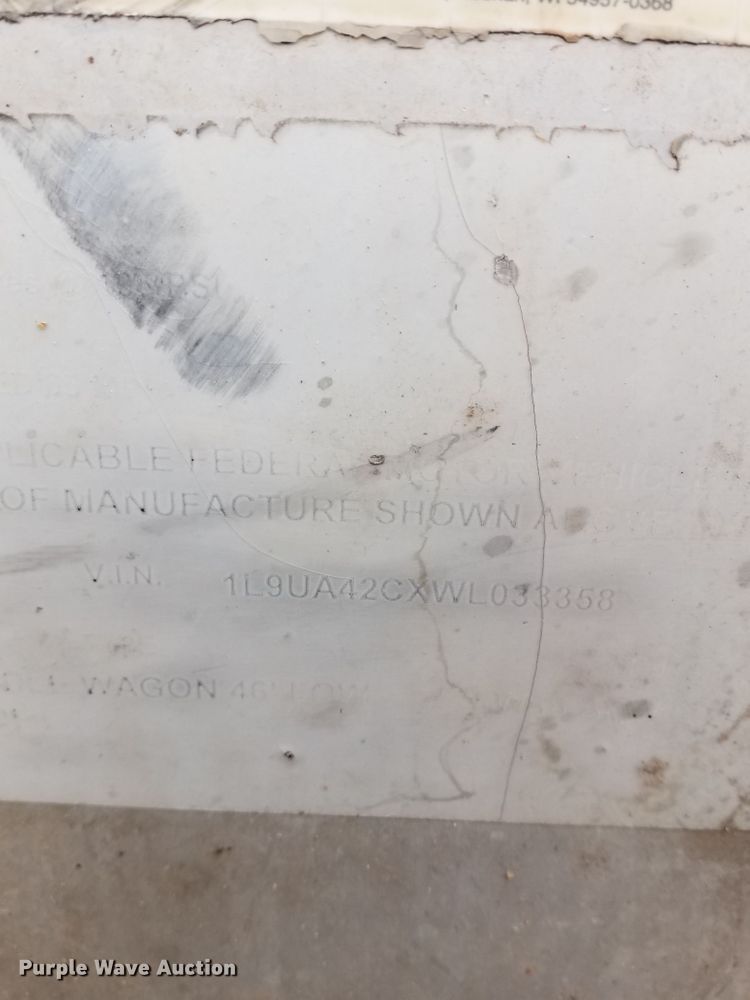 image for item DK8252 1998 Ledwell  feed delivery trailer