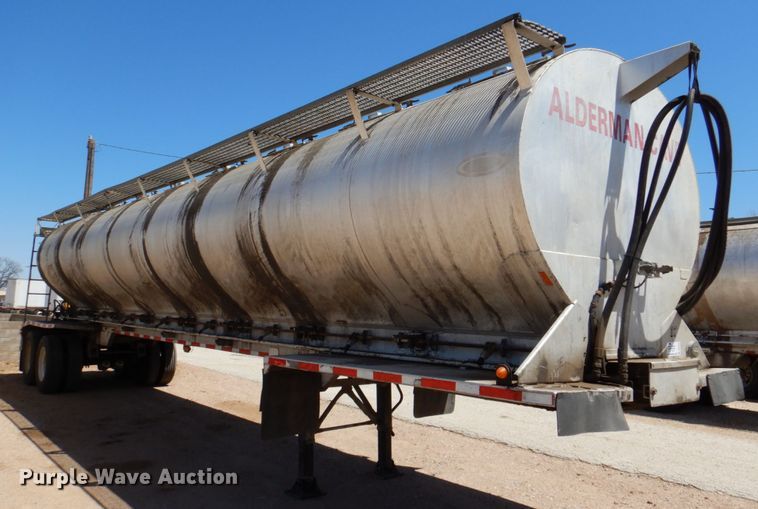 image for item DK8253 1974 Feedliner  feed delivery trailer