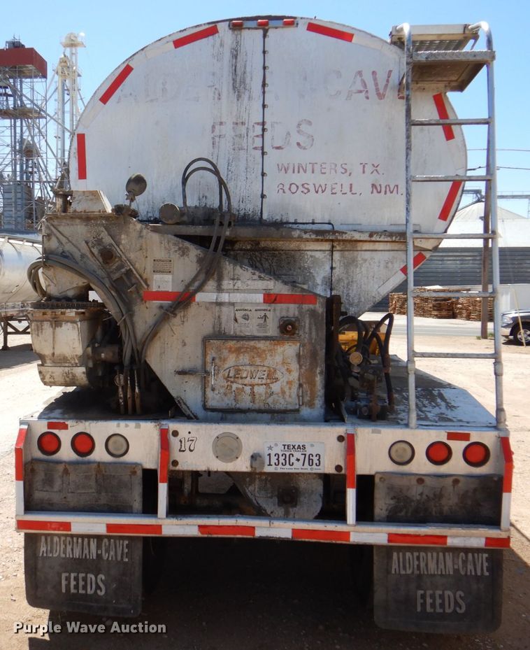 image for item DK8253 1974 Feedliner  feed delivery trailer