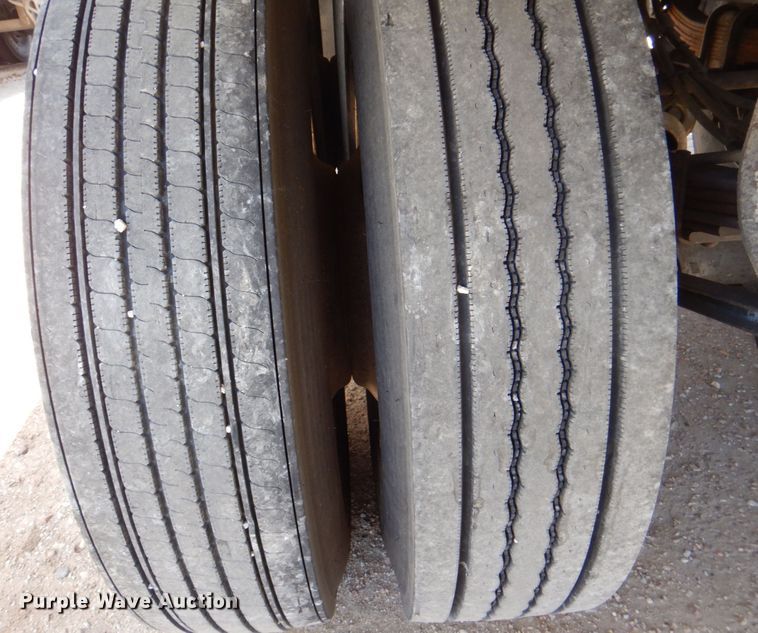 image for item DK8253 1974 Feedliner  feed delivery trailer