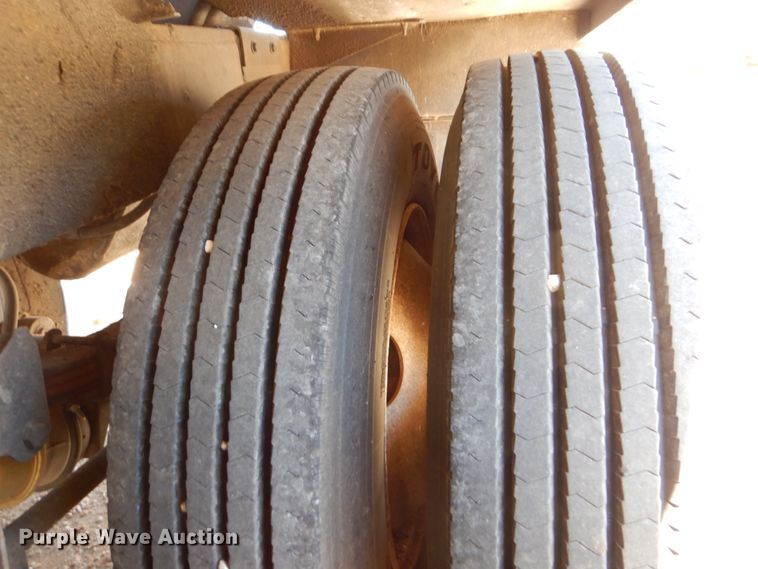 image for item DK8253 1974 Feedliner  feed delivery trailer