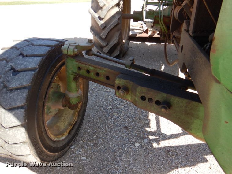 image for item DK8260 John Deere 400  tractor