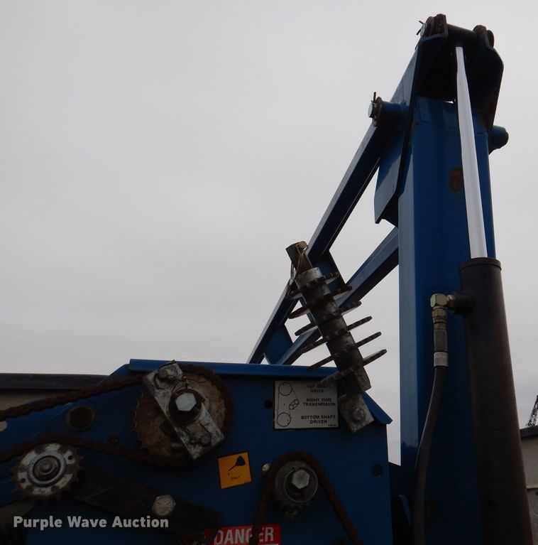 image for item DL5961 Kinze 2600  split row no-till planter