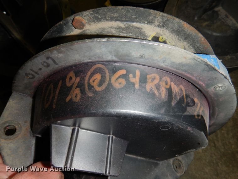 image for item DL5961 Kinze 2600  split row no-till planter