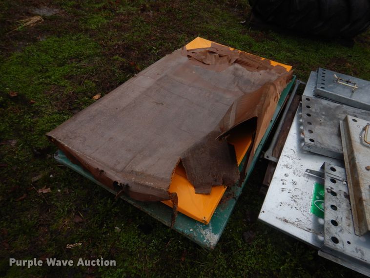 image for item DM7244 Grain bin parts