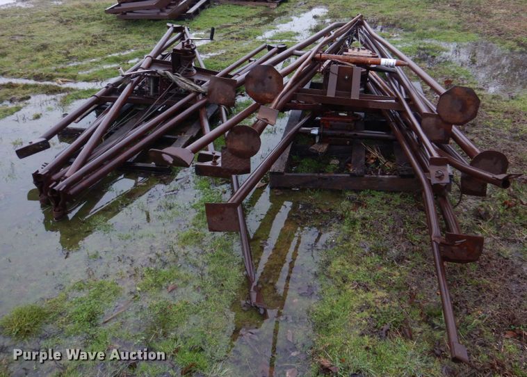 image for item DM7246 (9) grain bin hand crank jacks