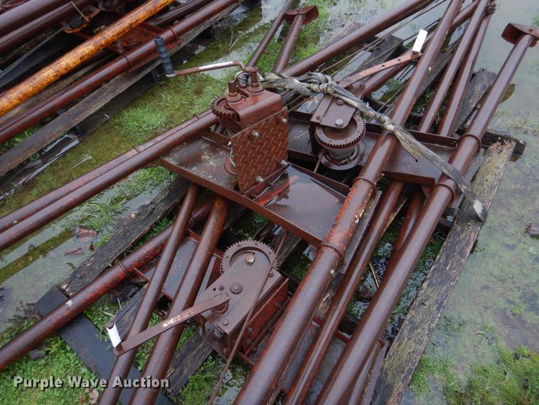 image for item DM7246 (9) grain bin hand crank jacks