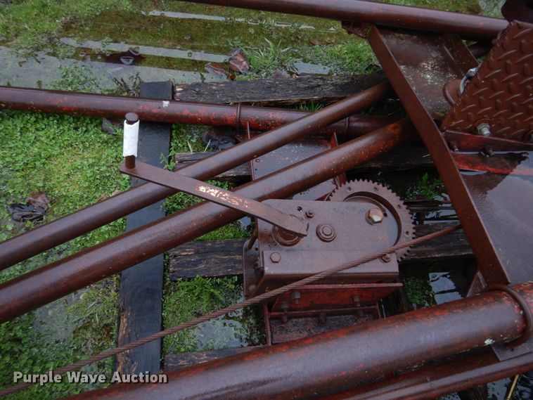 image for item DM7246 (9) grain bin hand crank jacks