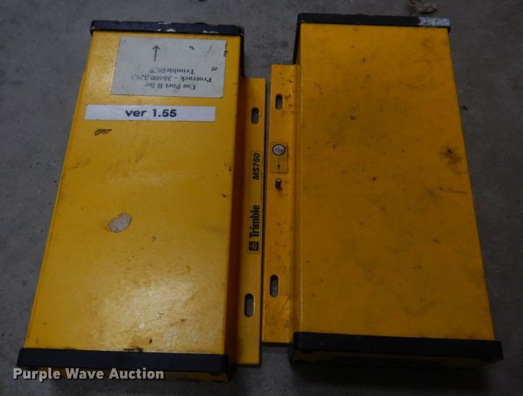 image for item DM7250 RTK base station