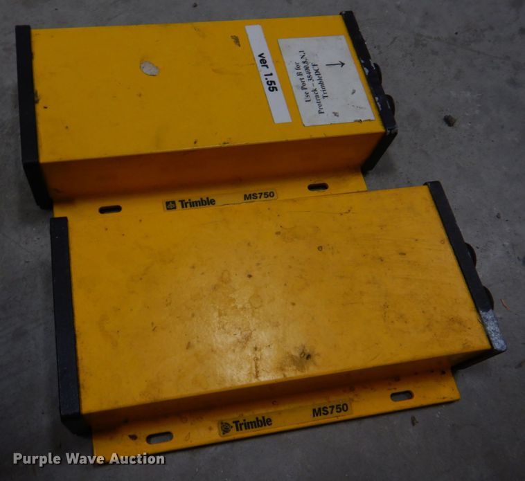 image for item DM7250 RTK base station