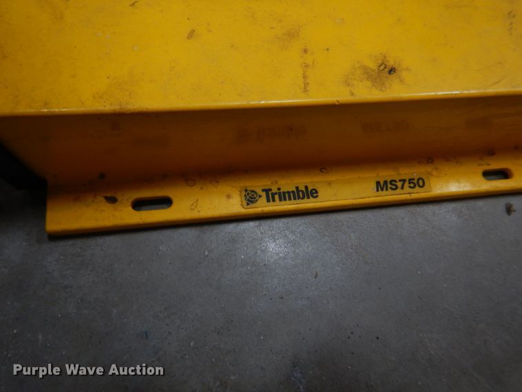 image for item DM7250 RTK base station