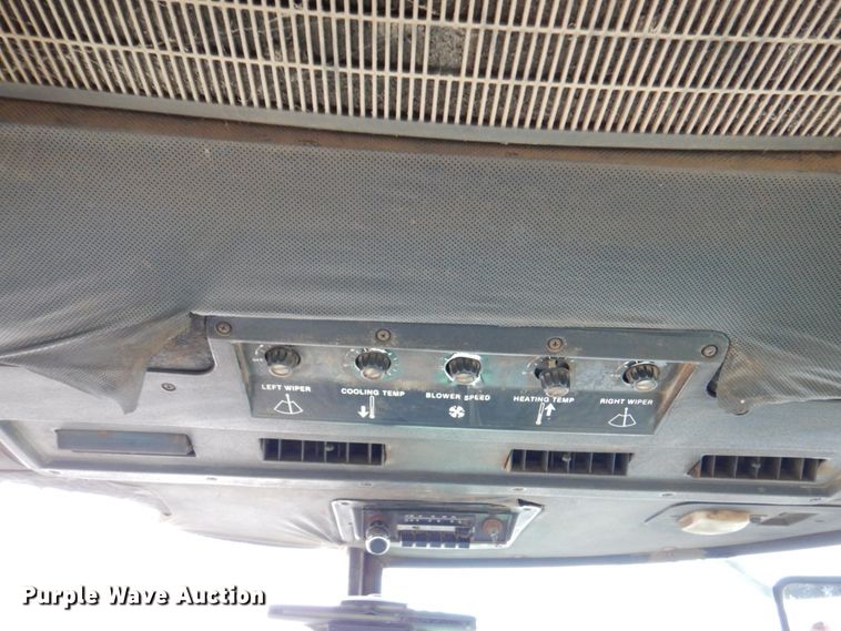 image for item DN1477 1982 John Deere 4840  tractor