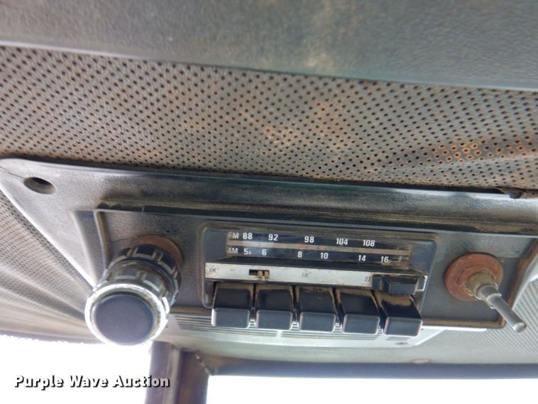 image for item DN1477 1982 John Deere 4840  tractor