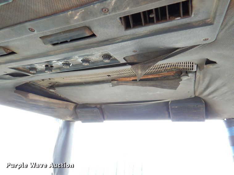 image for item DN1477 1982 John Deere 4840  tractor