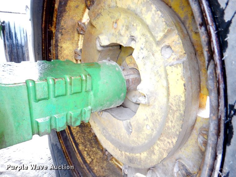 image for item DN1477 1982 John Deere 4840  tractor