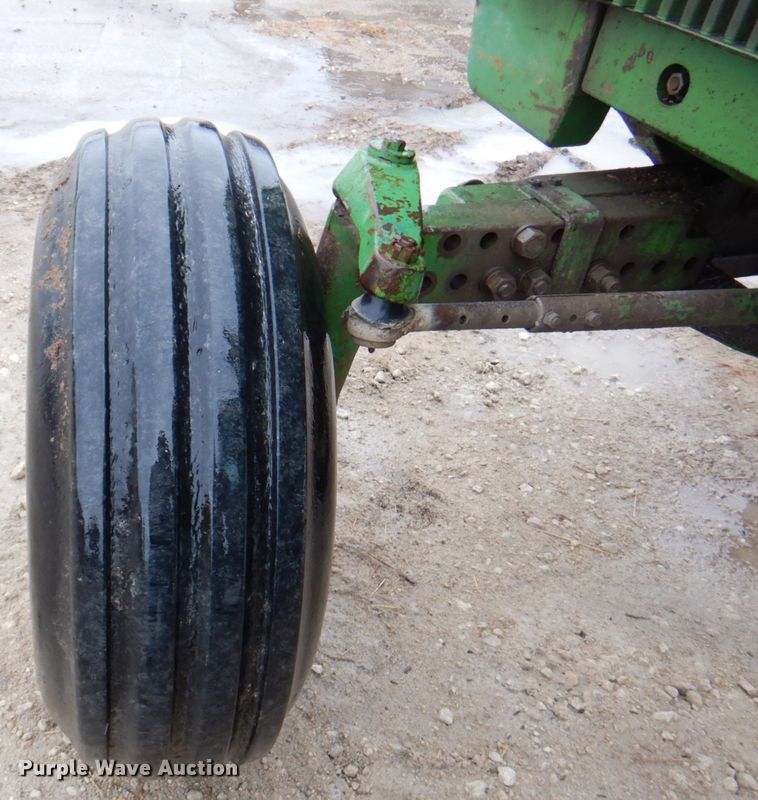 image for item DN1477 1982 John Deere 4840  tractor