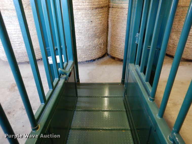 image for item DP3916 Tres Estrellas  livestock chute