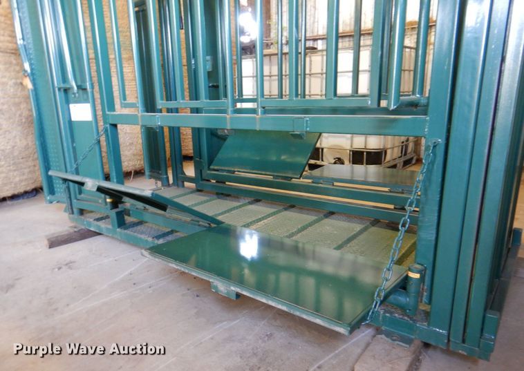 image for item DP3916 Tres Estrellas  livestock chute