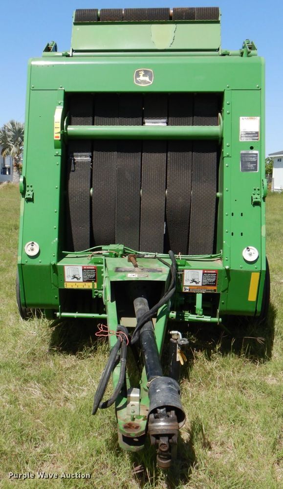 image for item DP3917 2007 John Deere 458  round baler