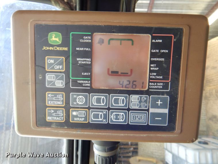 image for item DP3917 2007 John Deere 458  round baler