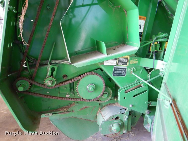 image for item DP3917 2007 John Deere 458  round baler