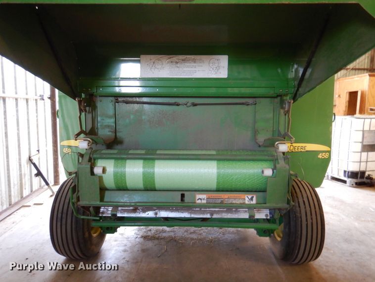 image for item DP3917 2007 John Deere 458  round baler