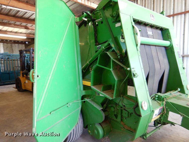 image for item DP3917 2007 John Deere 458  round baler