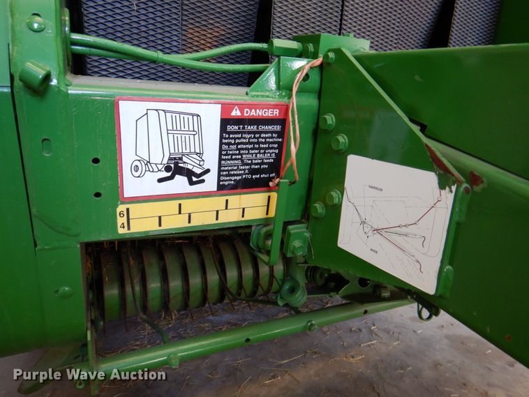 image for item DP3917 2007 John Deere 458  round baler