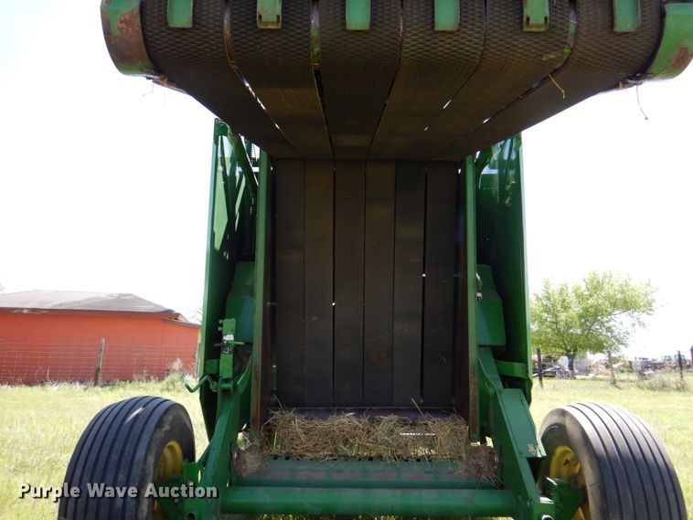 image for item DP3917 2007 John Deere 458  round baler