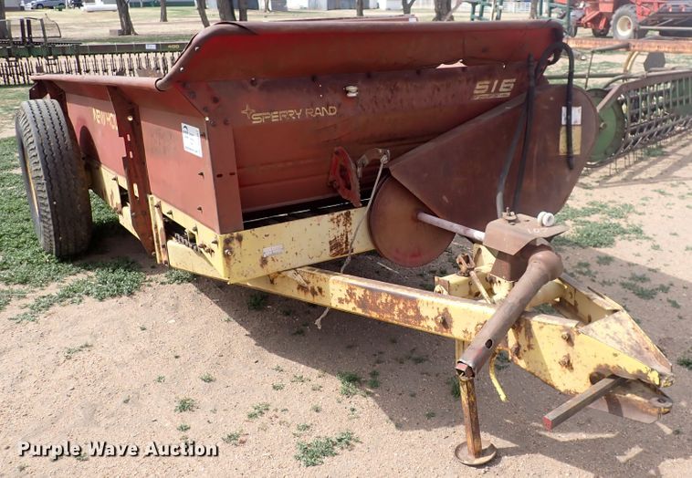 image for item DP4567 New Holland 516S  manure spreader