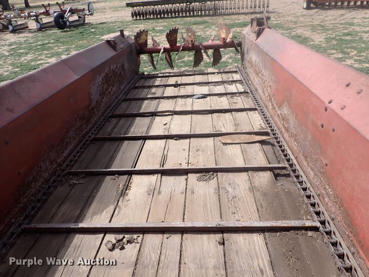 image for item DP4567 New Holland 516S  manure spreader