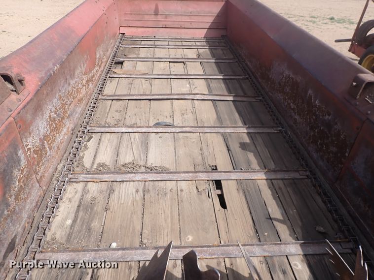 image for item DP4567 New Holland 516S  manure spreader