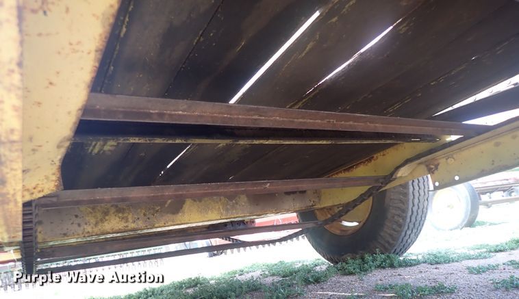 image for item DP4567 New Holland 516S  manure spreader