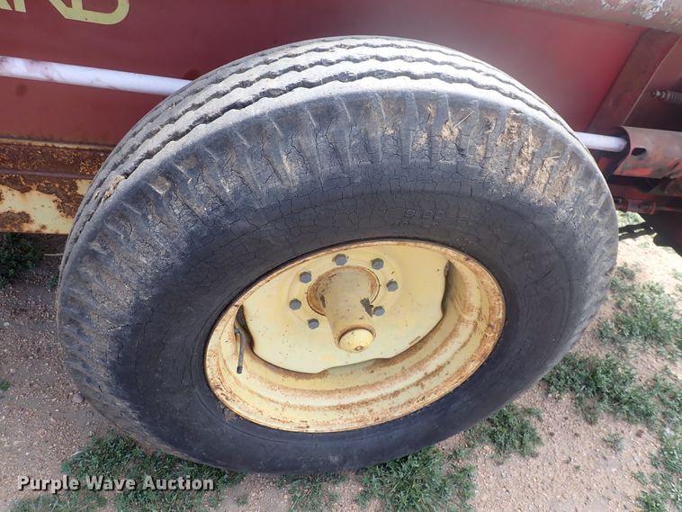 image for item DP4567 New Holland 516S  manure spreader