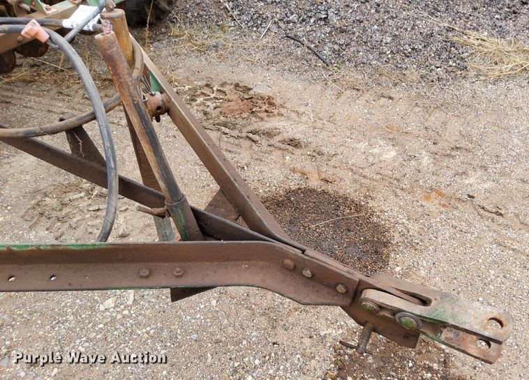 image for item DR0883 John Deere FB B  grain drill