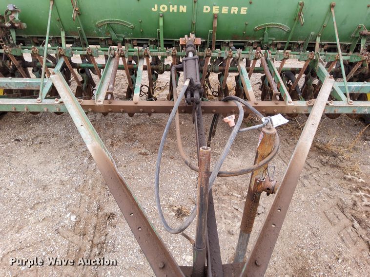 image for item DR0883 John Deere FB B  grain drill