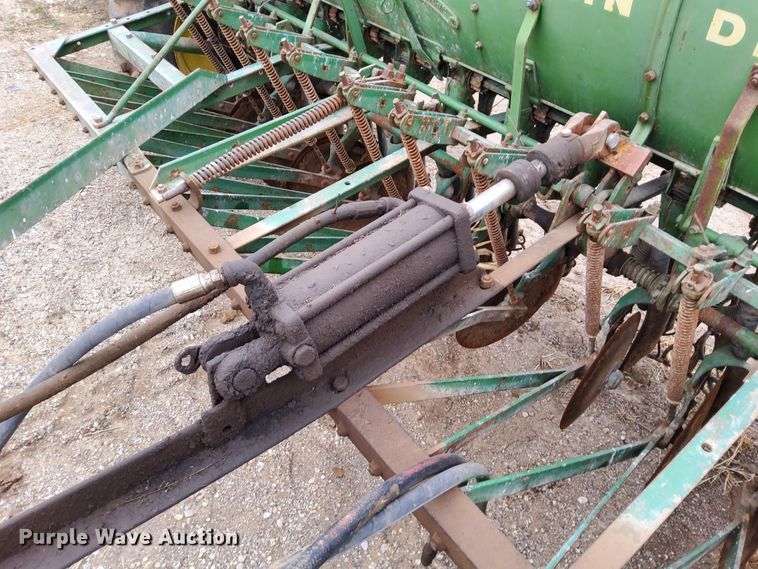 image for item DR0883 John Deere FB B  grain drill