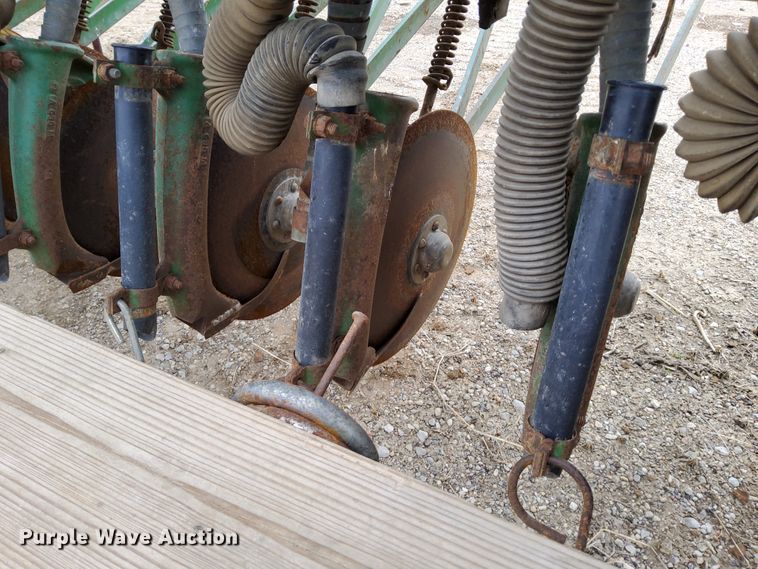 image for item DR0883 John Deere FB B  grain drill