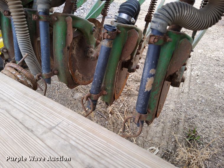 image for item DR0883 John Deere FB B  grain drill