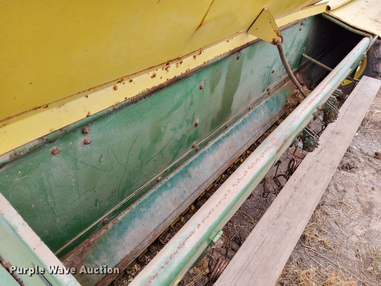 image for item DR0883 John Deere FB B  grain drill