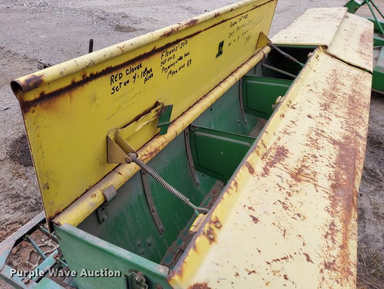 image for item DR0883 John Deere FB B  grain drill