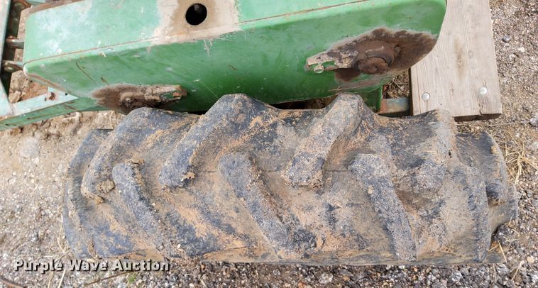 image for item DR0883 John Deere FB B  grain drill