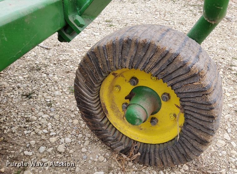 image for item DR0884 John Deere 1008  rotary mower