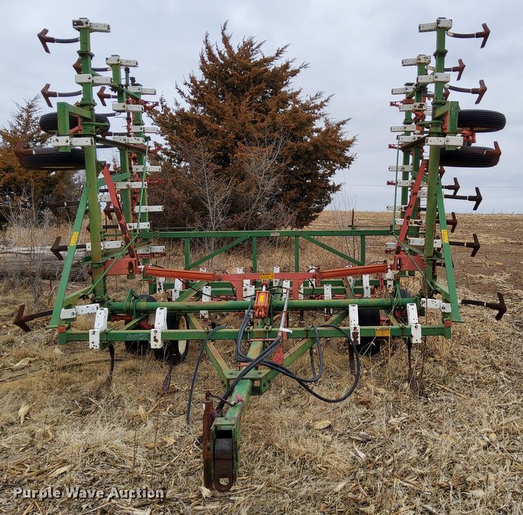 image for item DR0885 Glencoe 300  field cultivator