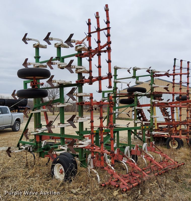 image for item DR0885 Glencoe 300  field cultivator