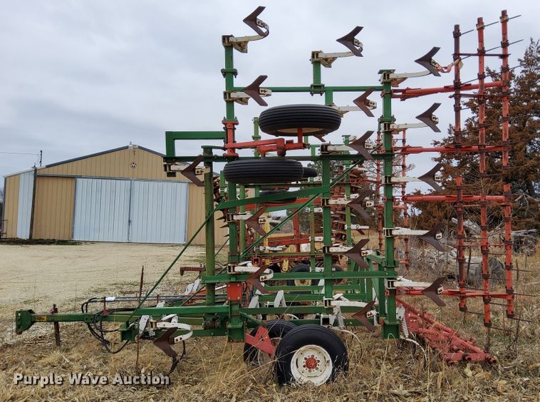 image for item DR0885 Glencoe 300  field cultivator