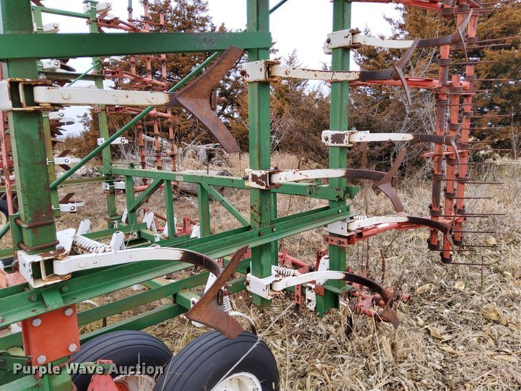 image for item DR0885 Glencoe 300  field cultivator