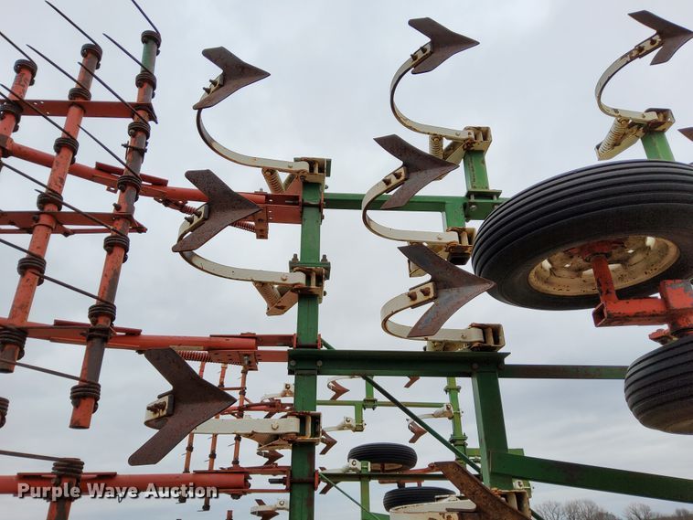 image for item DR0885 Glencoe 300  field cultivator