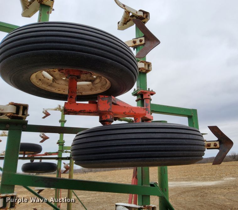 image for item DR0885 Glencoe 300  field cultivator